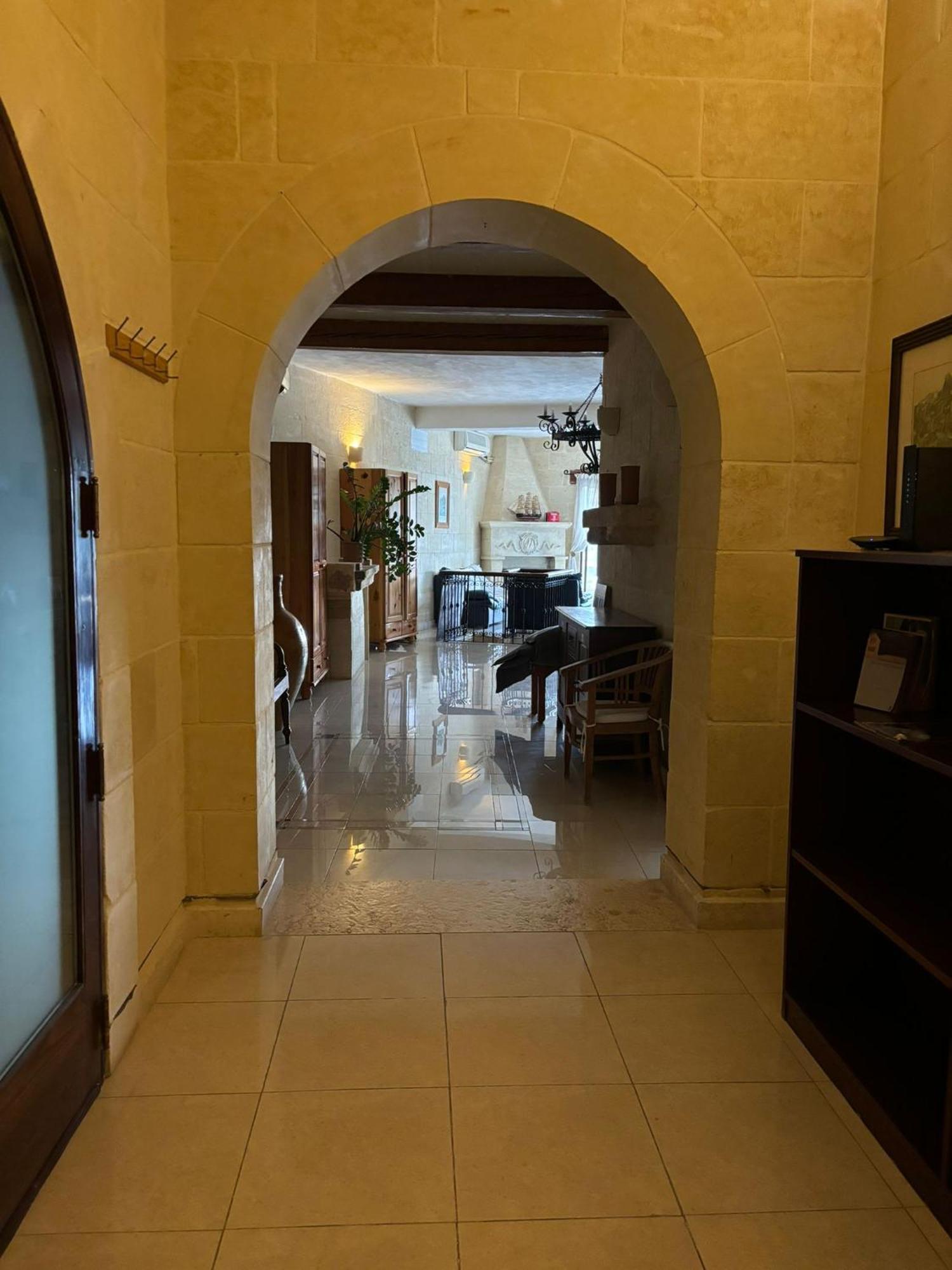 Sunny Gozo Getaway Pool & Easy Check-In Bed and Breakfast Ghajn il-Kbira  Εξωτερικό φωτογραφία