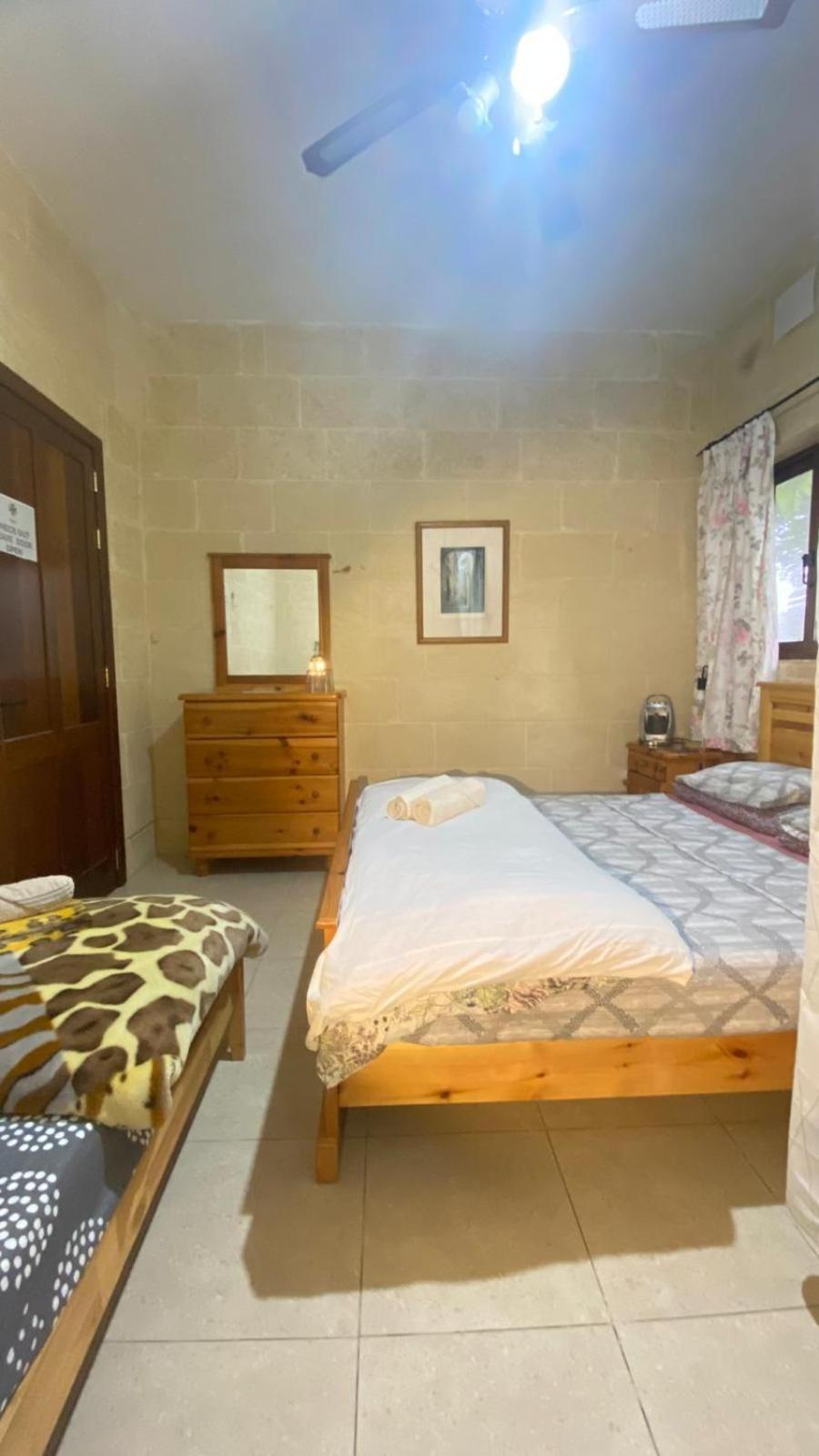 Sunny Gozo Getaway Pool & Easy Check-In Bed and Breakfast Ghajn il-Kbira  Εξωτερικό φωτογραφία