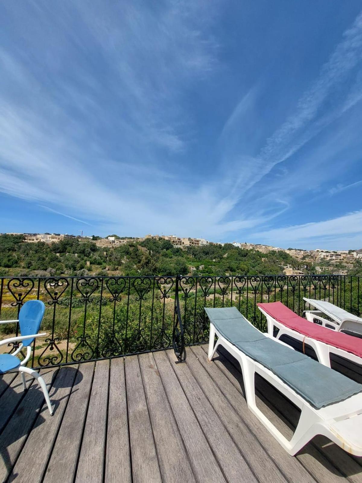 Sunny Gozo Getaway Pool & Easy Check-In Bed and Breakfast Ghajn il-Kbira  Εξωτερικό φωτογραφία