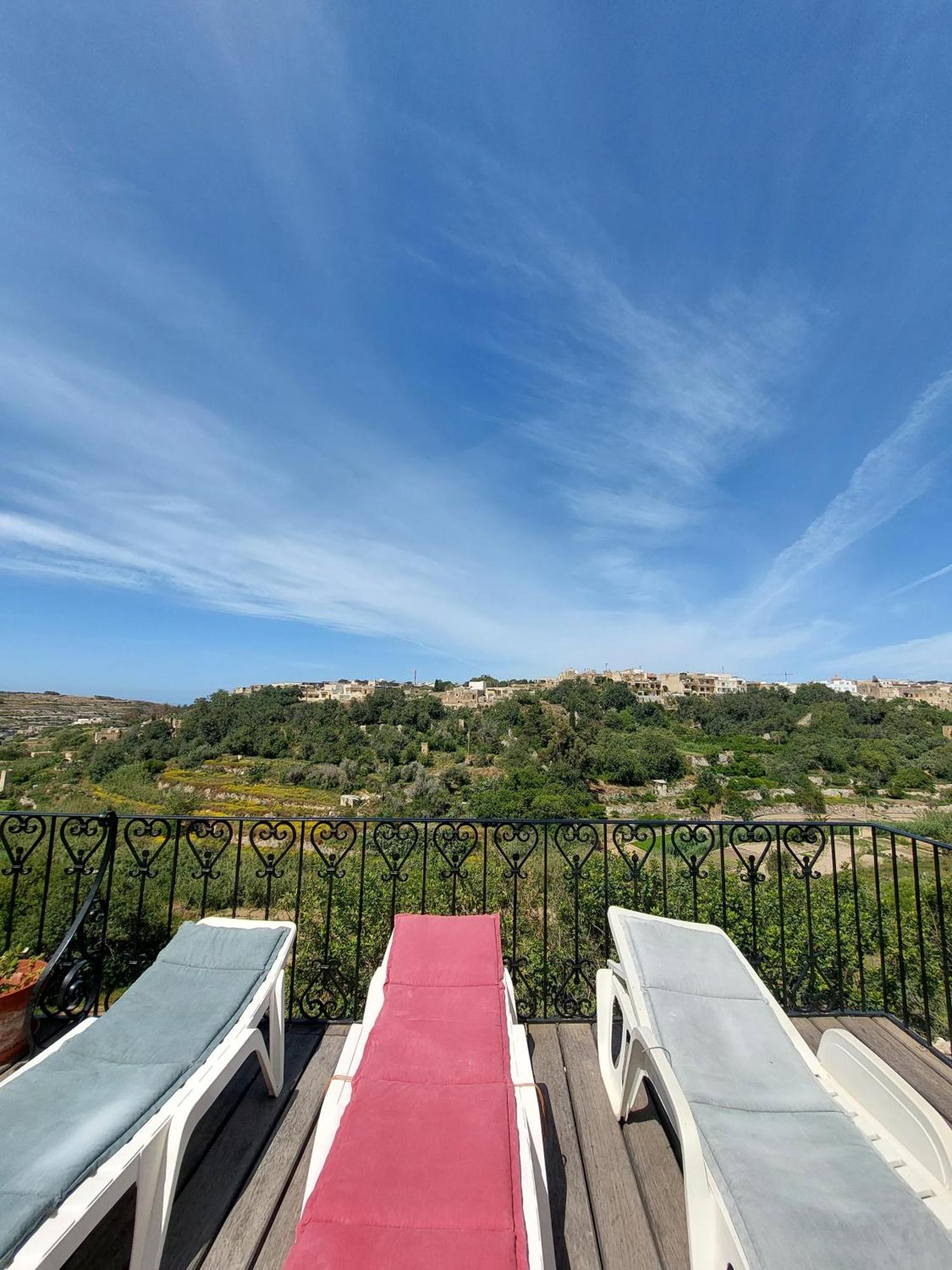 Sunny Gozo Getaway Pool & Easy Check-In Bed and Breakfast Ghajn il-Kbira  Εξωτερικό φωτογραφία